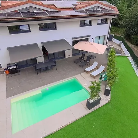 House With Pool And Panoramic View Of Hébergement de vacances